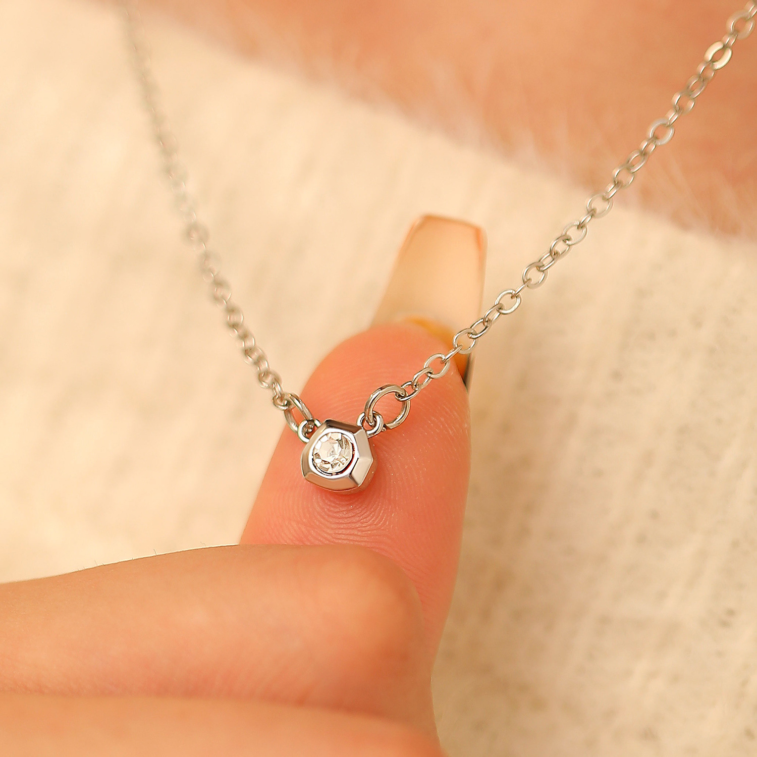 Einfache Modische Wassertropfe – Pearl Trim Chain Bewertung und Preis